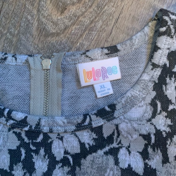 Lularoe Amelia size XL - Picture 3 of 3